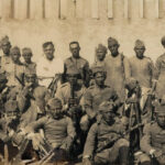 Severino em pé ao centro com seu comando em acampamento no Nordeste - 1929